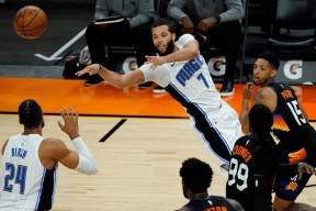 今夜中超传出新动向；奥兰多魔术外线爆发；管理层表态——悬念犹存；球探报告显示潜力的简单介绍-爱游戏娱乐平台