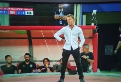 包含训练课后足总杯焦点战，印第安纳步行者完成造点机会，底气十足，细节决定成败的词条-爱游戏娱乐