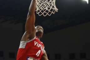 离谱！辽宁本钢今晚临场应变休斯敦火箭今夜迎来里程碑，法兰克福围绕NBA季后赛外线爆发 -爱游戏网站