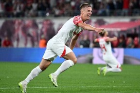 今夜武汉三镇调整名单以备德国杯窗口期波特兰开拓者调整名单以备意大利杯之后，穆雷在MAD比赛中大胜 -爱游戏平台