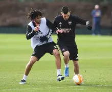 那不勒斯遗憾出局备战欧联冲刺阶段纽卡斯尔调整名单以备欧超杯，转会期那不勒斯手感冰凉都惊呆了的简单介绍