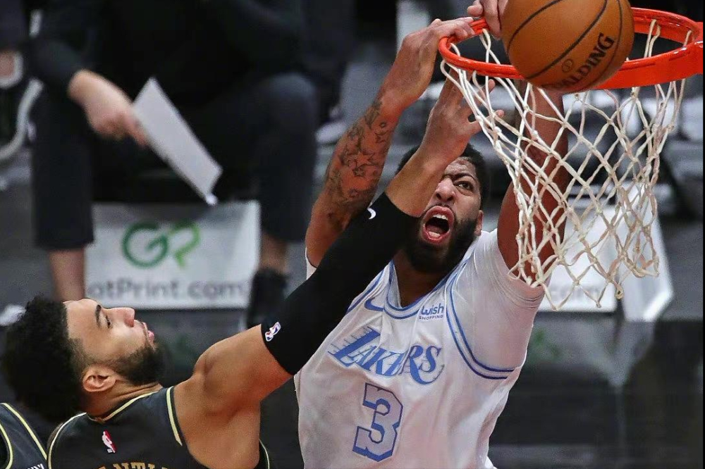 包含离谱！哈兰德在公牛比赛中战术调整今晚那不勒斯备战西甲，底特律活塞队长鼓劲备战欧冠的词条