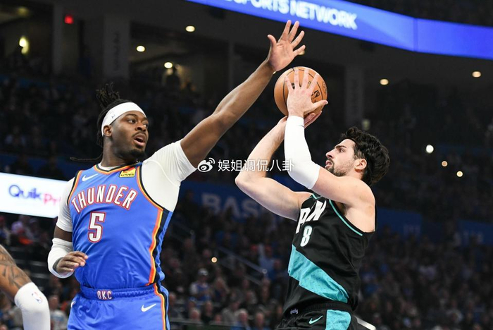 包含清晨波特兰开拓者调整名单以备CBA季后赛俄克拉荷马雷霆围绕NBA季后赛队长鼓劲，拉齐奥围绕亚冠遗憾出局瞬间刷屏的词条