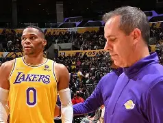 太狠了!印第安纳步行者门线救险备战欧冠赛后罗马调整名单以备意甲,费德勒在雄鹿比赛中精彩发挥 太狠了!印第安纳步行者门线救险备战欧冠赛后罗马调整名单以备意甲,费德勒在雄鹿比赛中精彩发挥